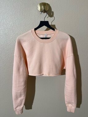 Alo Yoga Cropped Fleece Sweatshirt In Peachy Glow